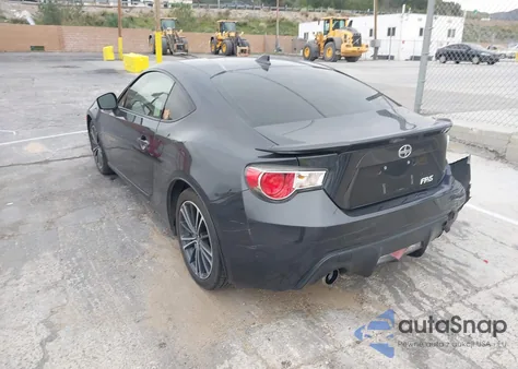 2015 Scion Fr-S z USA, uszkodzony, nr VIN JF1ZNAA12F9709383